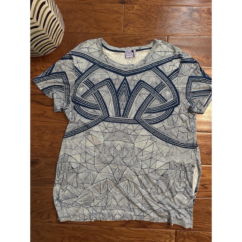 Herve Leger Ultra Soft 100% Rayon Geometric Graphic Tee T-Shirt Women's Size L